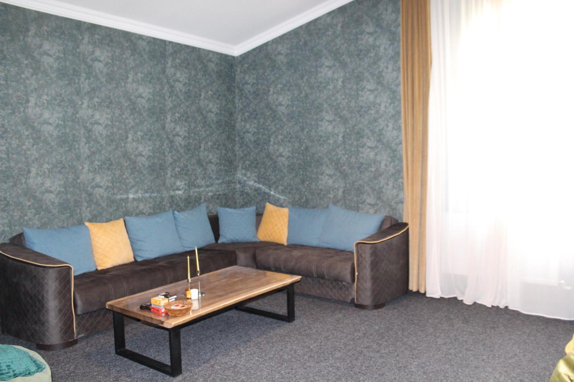 Hotel Eden 메스티아 외부 사진